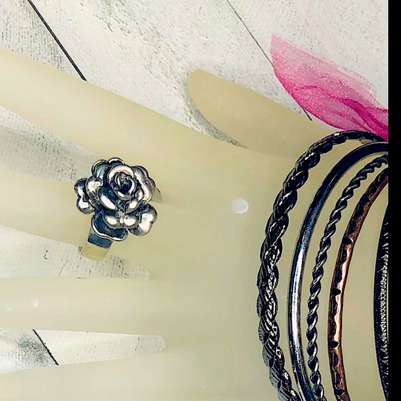 ROSE STERLING SILVER RING  .925 STAMPED ROSE IS 3/4” DIMENSIONAL AROUND SIZE 6 - Picture 7 of 14